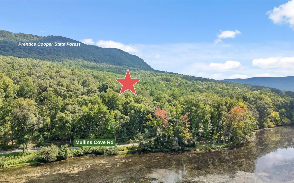 35 Mullins Cove Road Whitwell, TN 37397