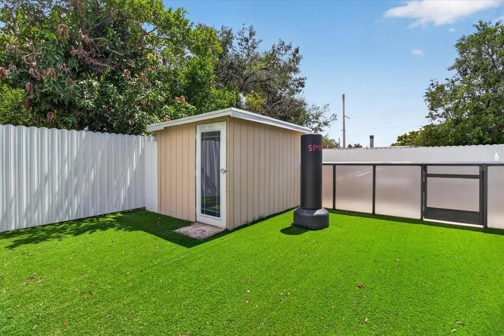 10905 22ND STREET Tampa, FL 33612