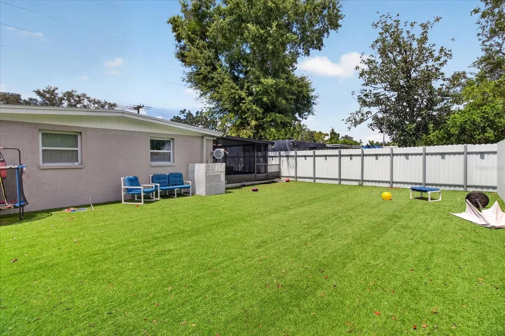 10905 22ND STREET Tampa, FL 33612
