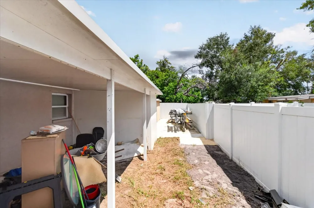 10905 22ND STREET Tampa, FL 33612