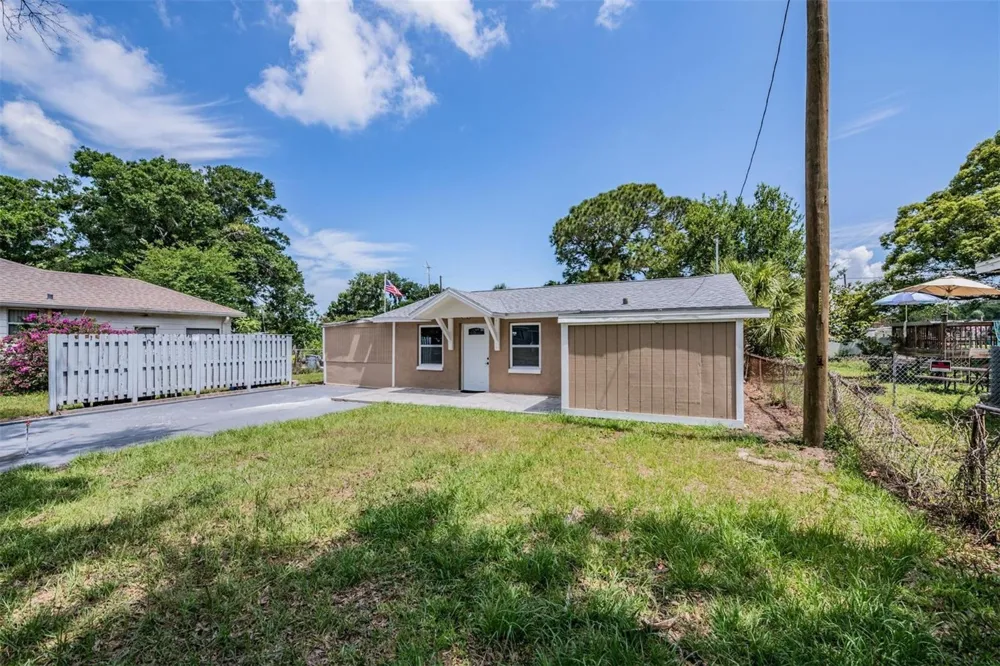 636 STREMMA ROAD Largo, FL 33770