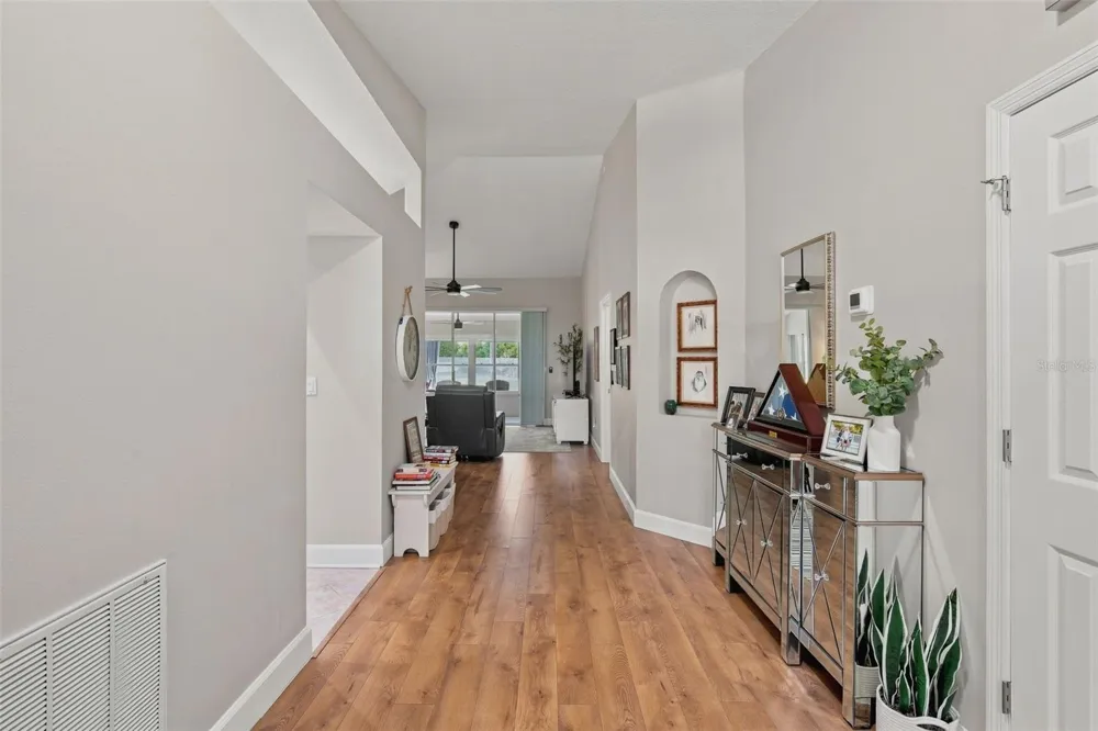 1008 OTTER MILL WAY #18 Sun City Center, FL 33573