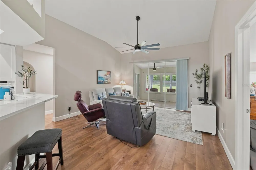 1008 OTTER MILL WAY #18 Sun City Center, FL 33573