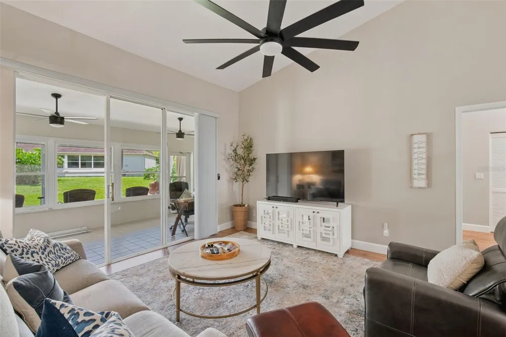 1008 OTTER MILL WAY #18 Sun City Center, FL 33573