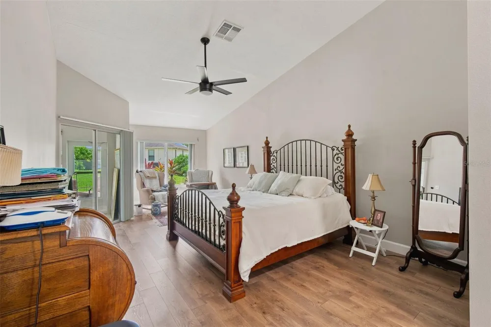 1008 OTTER MILL WAY #18 Sun City Center, FL 33573