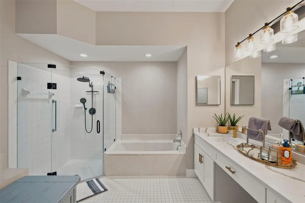 1008 OTTER MILL WAY #18 Sun City Center, FL 33573