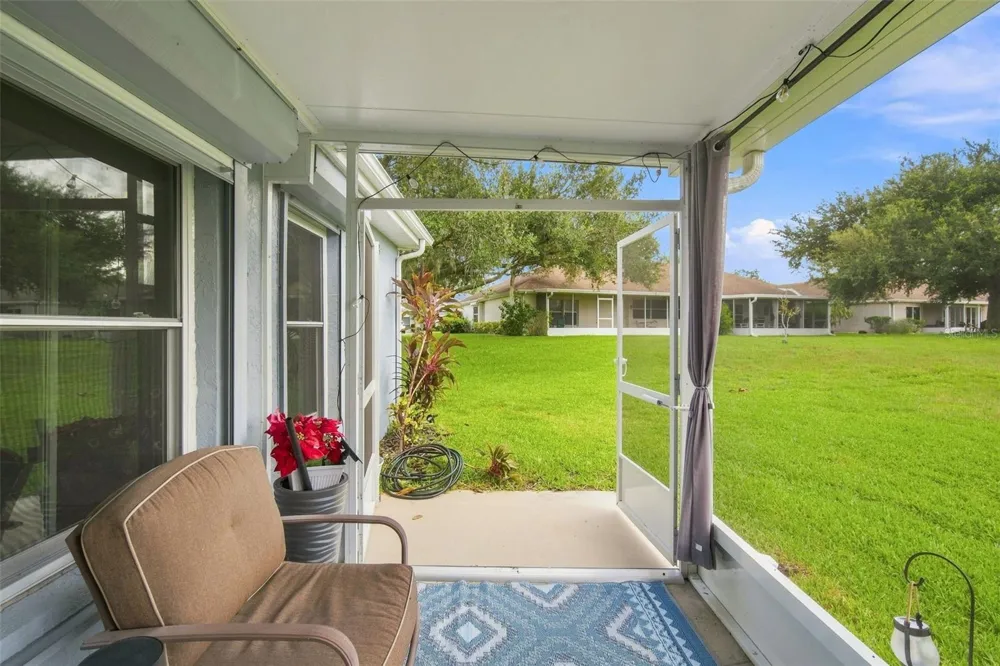 1008 OTTER MILL WAY #18 Sun City Center, FL 33573