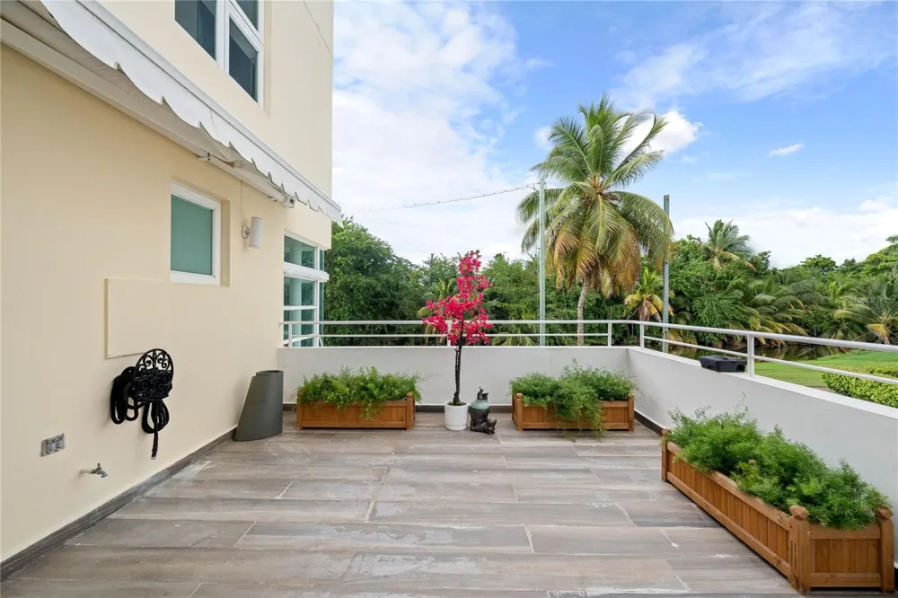151 VILAS DE GOLF EAST #73 Dorado, PR 00646