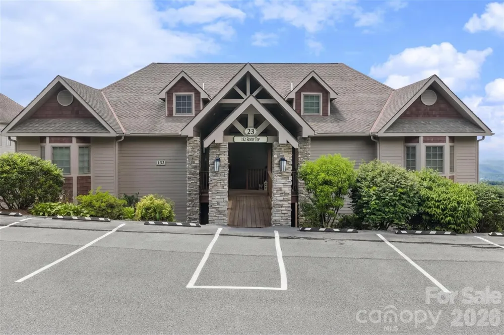 132 Rocky Top Sugar Mountain, NC 28604
