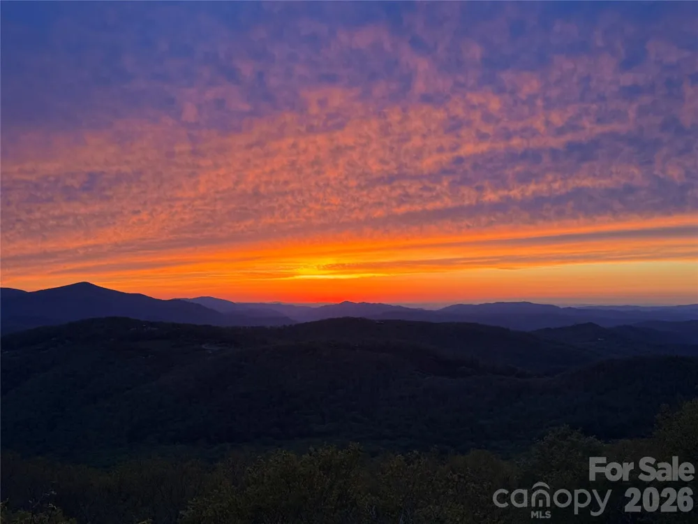 132 Rocky Top Sugar Mountain, NC 28604