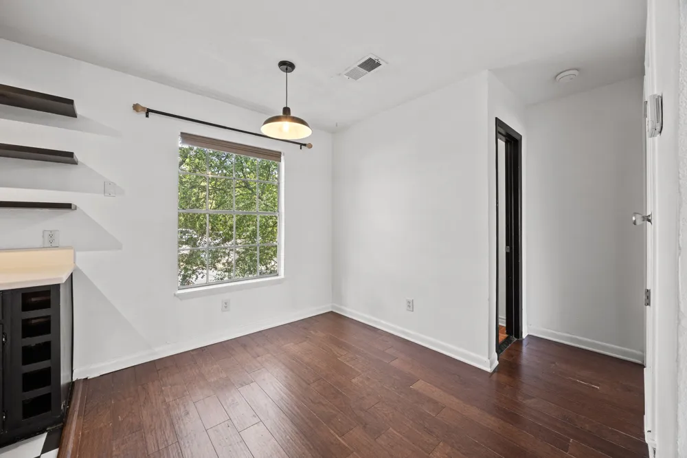 3902 Peterson Avenue #203 Austin, TX 78756