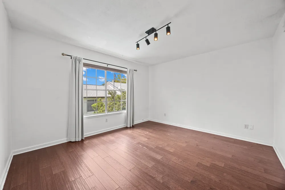 3902 Peterson Avenue #203 Austin, TX 78756