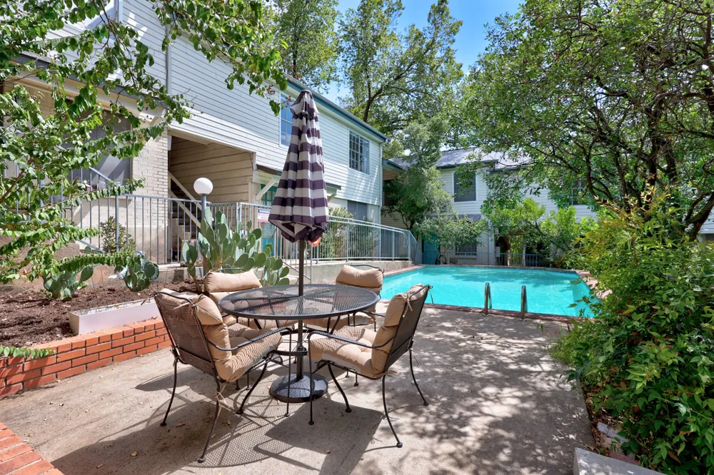 3902 Peterson Avenue #203 Austin, TX 78756