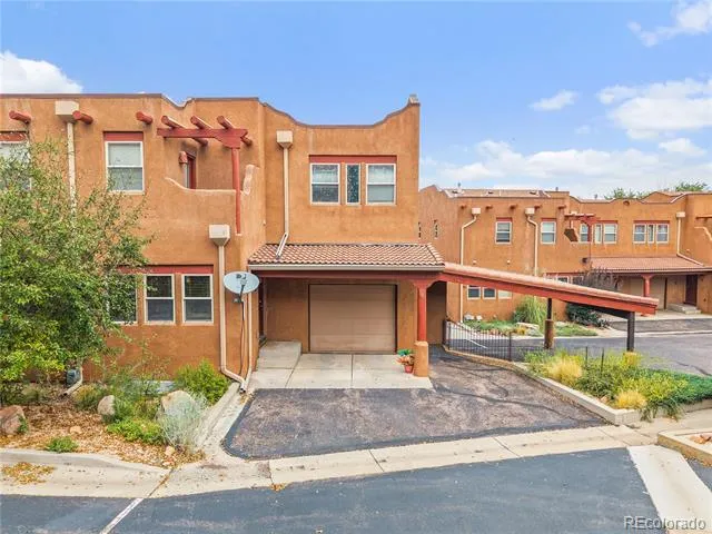 18 Taos Place Manitou Springs, CO 80829