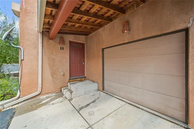 18 Taos Place Manitou Springs, CO 80829