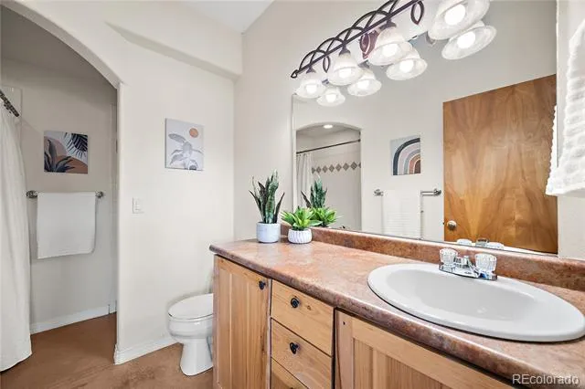 18 Taos Place Manitou Springs, CO 80829