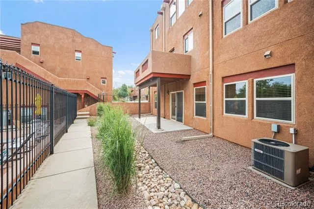 18 Taos Place Manitou Springs, CO 80829