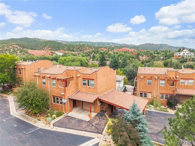 18 Taos Place Manitou Springs, CO 80829