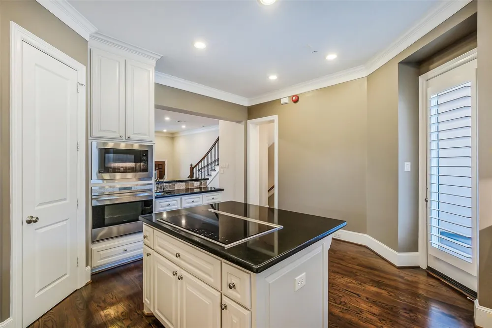 1374 Lake Pointe Parkway Sugar Land, TX 77478