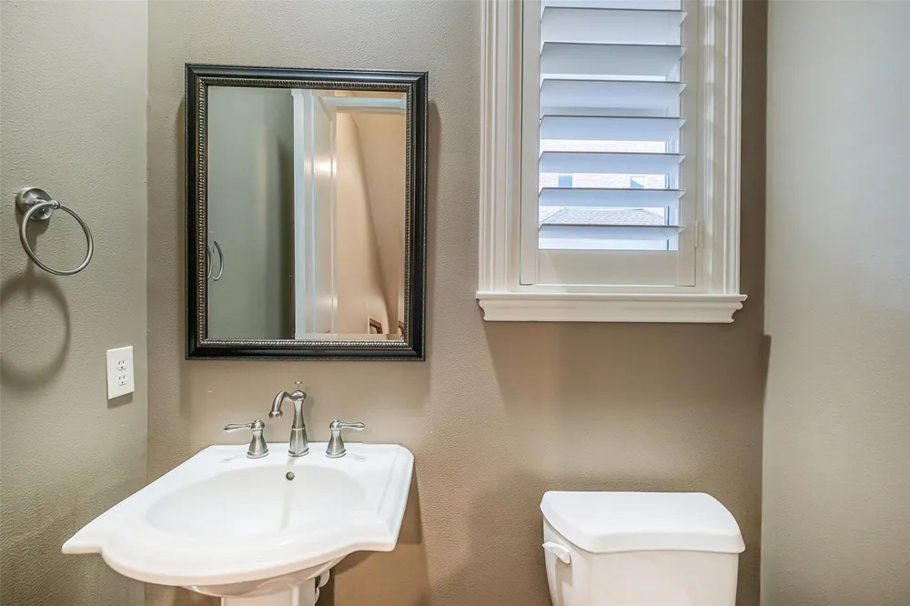 1374 Lake Pointe Parkway Sugar Land, TX 77478
