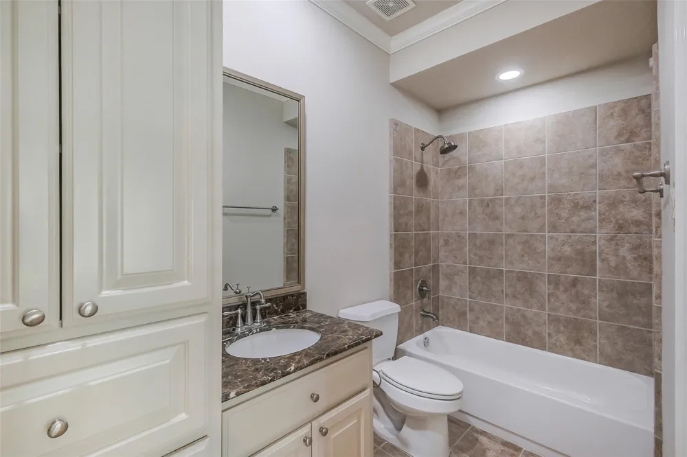 1374 Lake Pointe Parkway Sugar Land, TX 77478