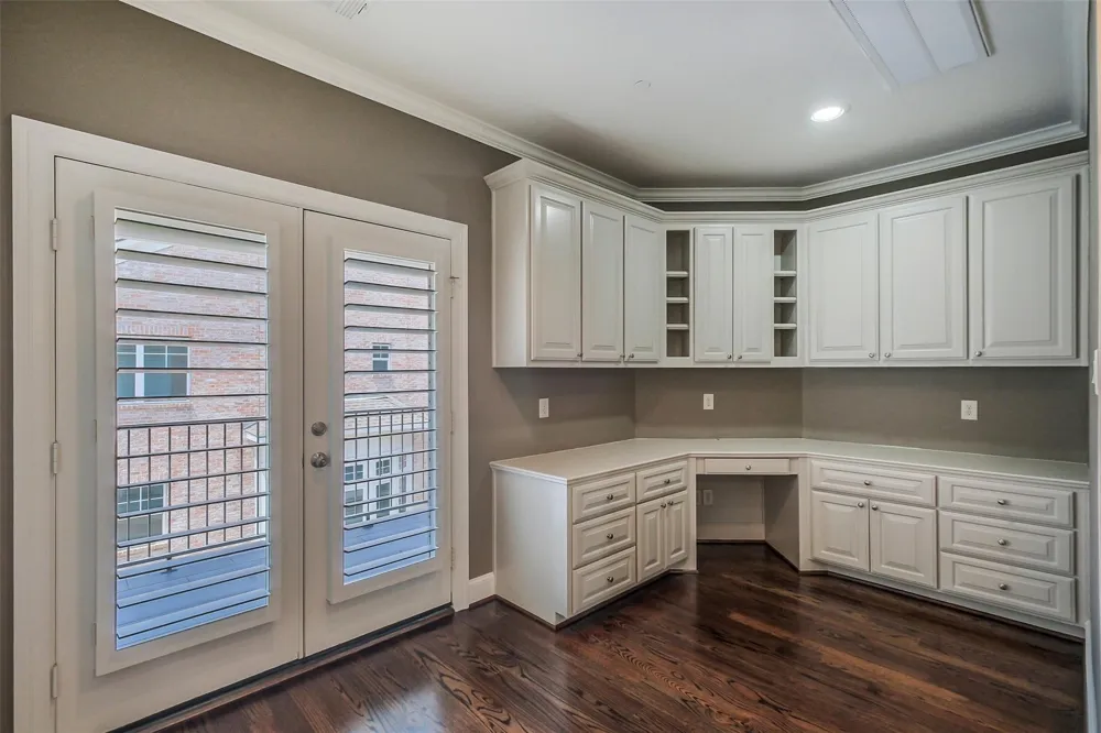 1374 Lake Pointe Parkway Sugar Land, TX 77478