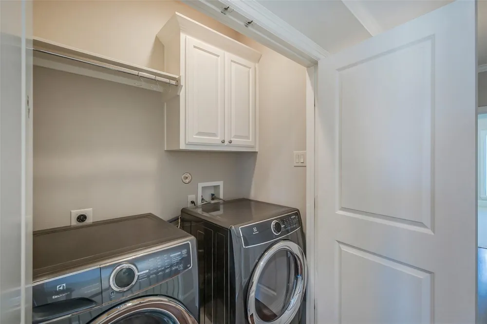 1374 Lake Pointe Parkway Sugar Land, TX 77478