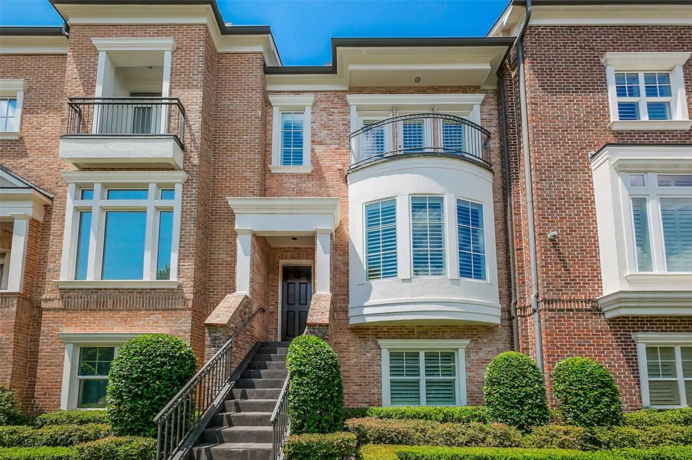 1374 Lake Pointe Parkway Sugar Land, TX 77478
