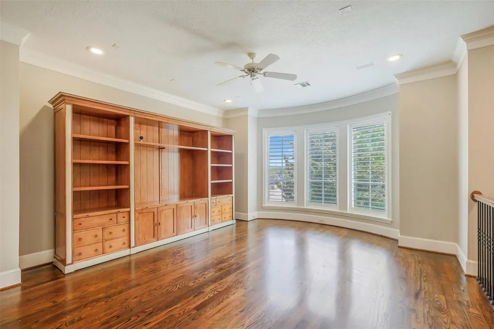1374 Lake Pointe Parkway Sugar Land, TX 77478