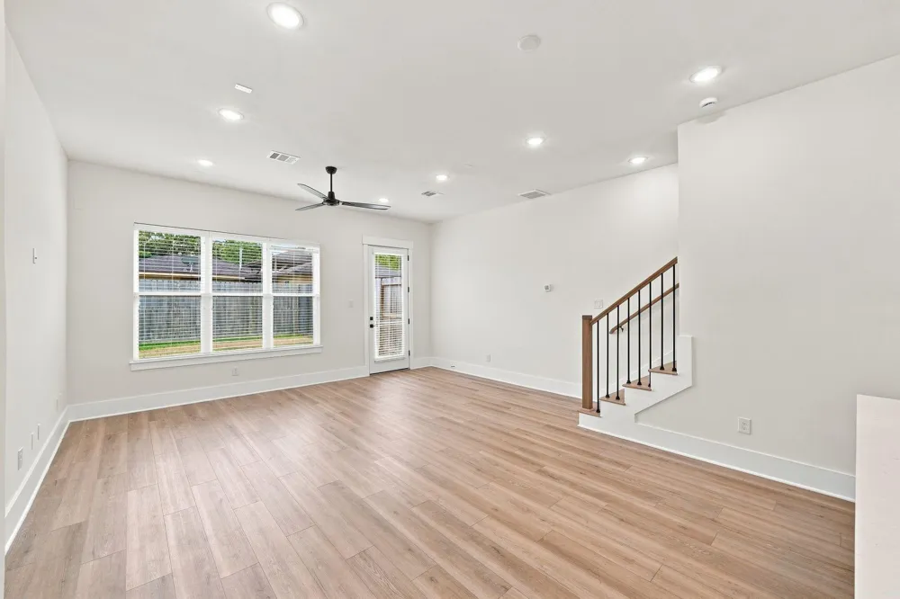 3542 Amos Street #F Houston, TX 77021