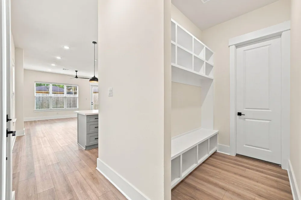 3542 Amos Street #F Houston, TX 77021