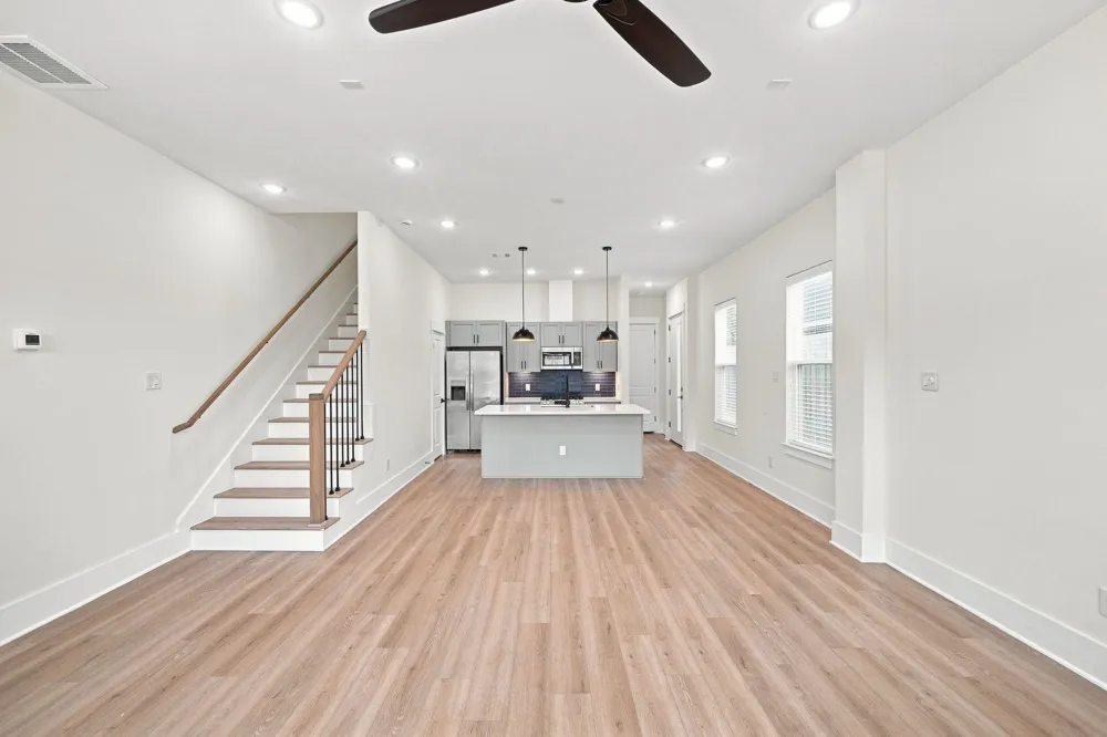 3542 Amos Street #F Houston, TX 77021