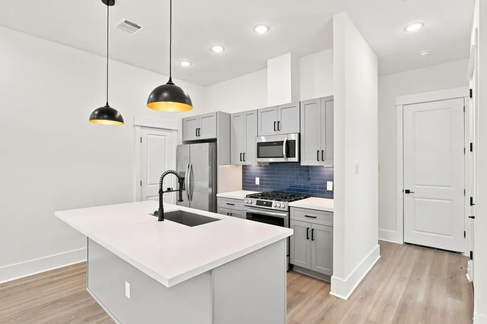 3542 Amos Street #F Houston, TX 77021