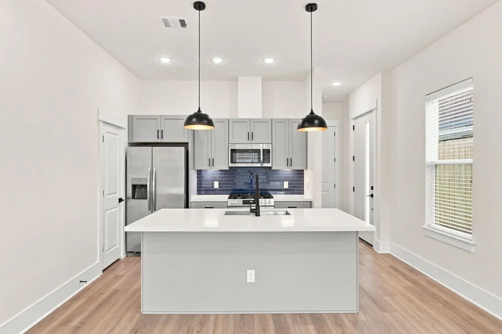 3542 Amos Street #F Houston, TX 77021
