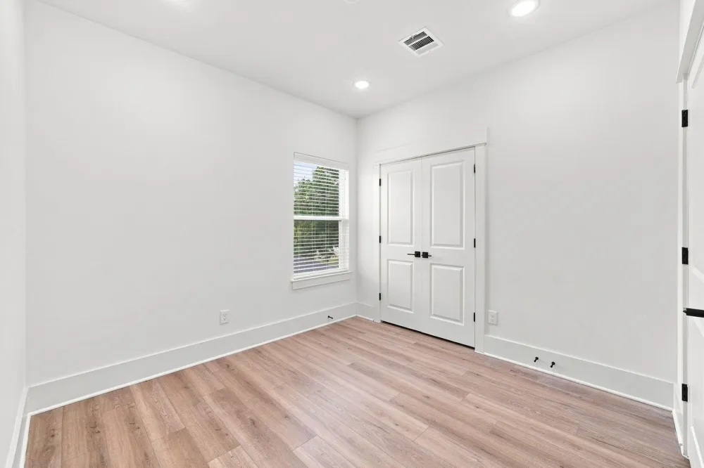 3542 Amos Street #F Houston, TX 77021