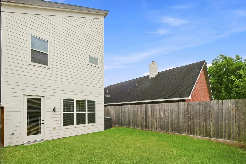3542 Amos Street #F Houston, TX 77021