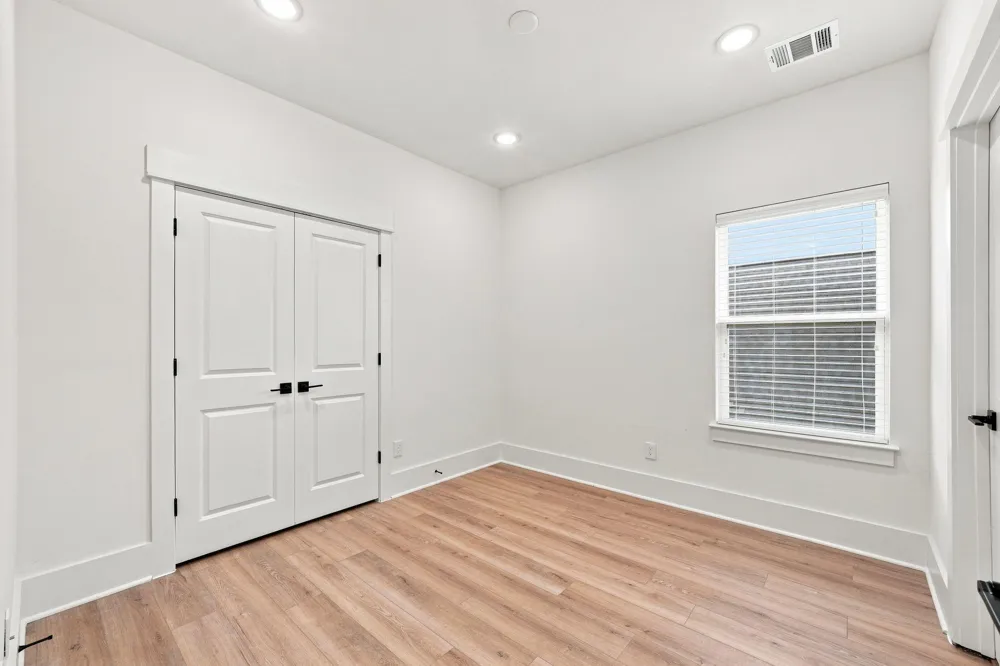 3542 Amos Street #F Houston, TX 77021
