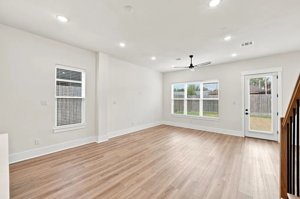 3542 Amos Street #F Houston, TX 77021