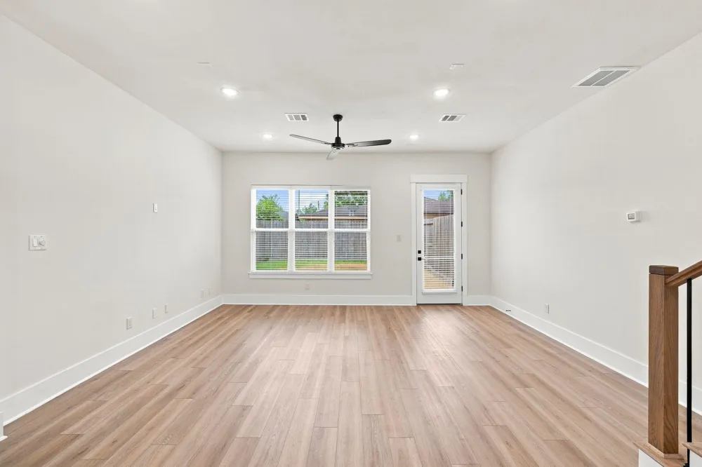 3542 Amos Street #F Houston, TX 77021