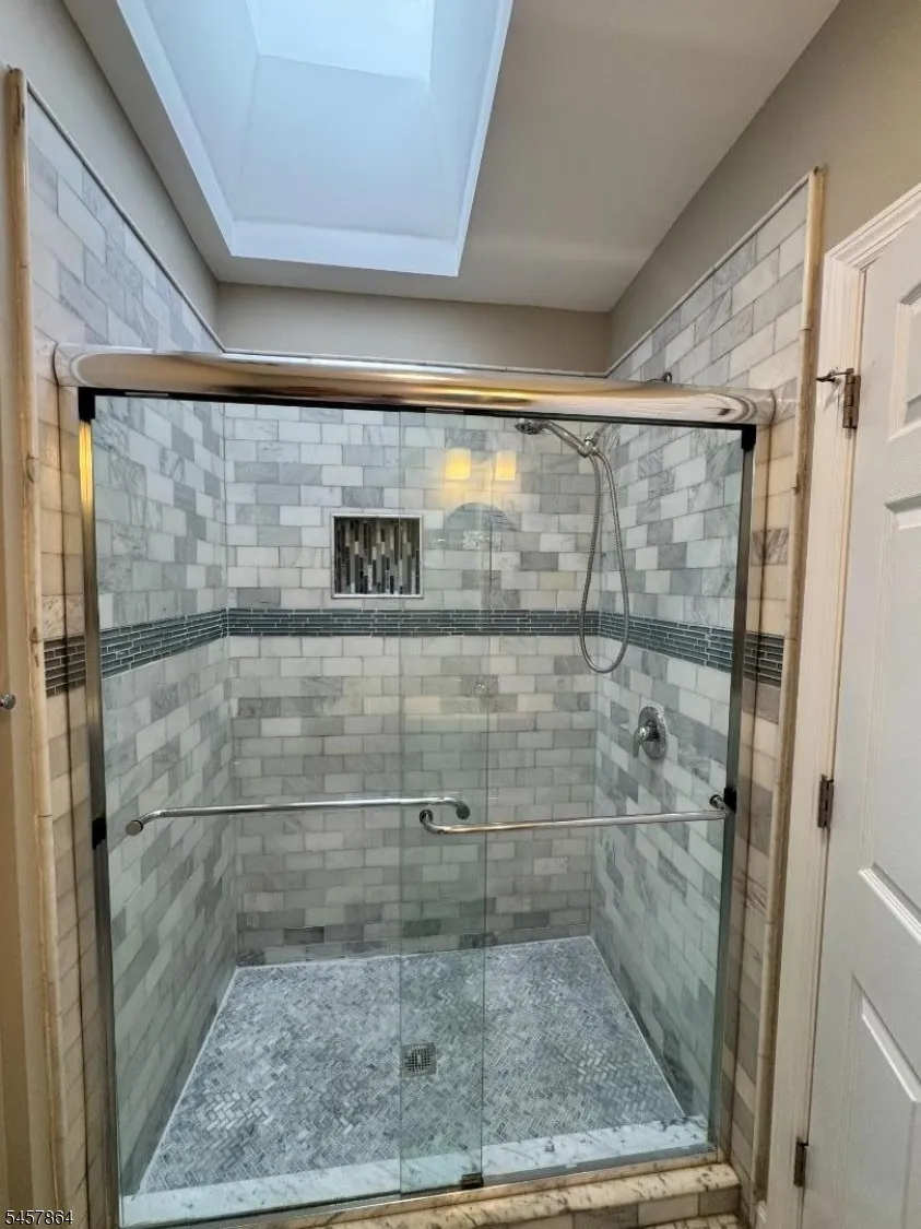 968 Dehart Pl Elizabeth City, NJ 07202