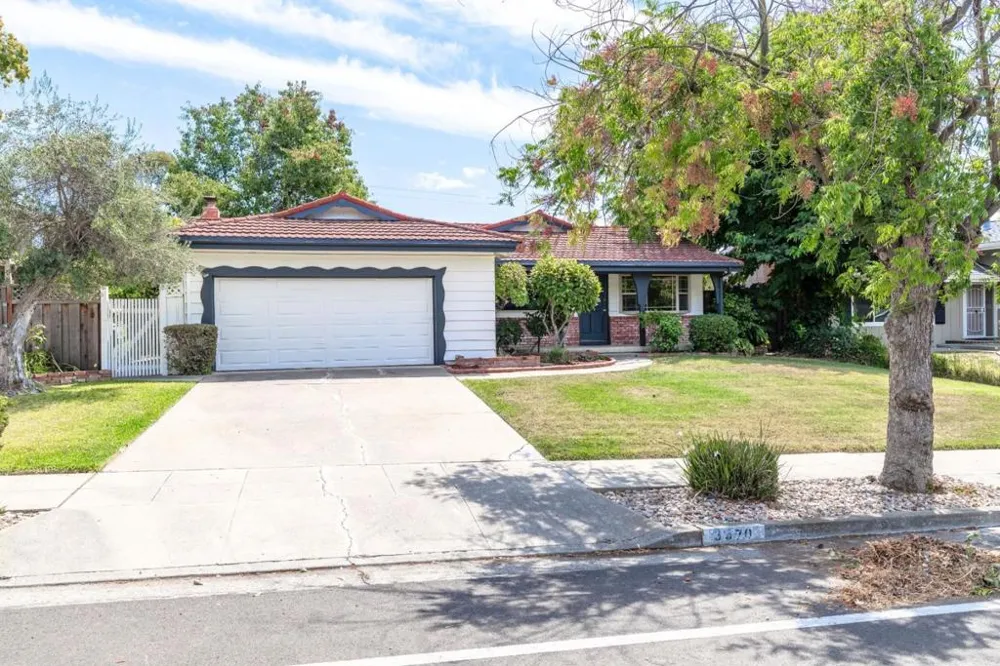 3370 Suncrest Avenue San Jose, CA 95132