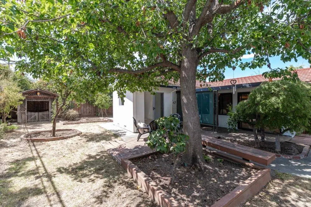3370 Suncrest Avenue San Jose, CA 95132