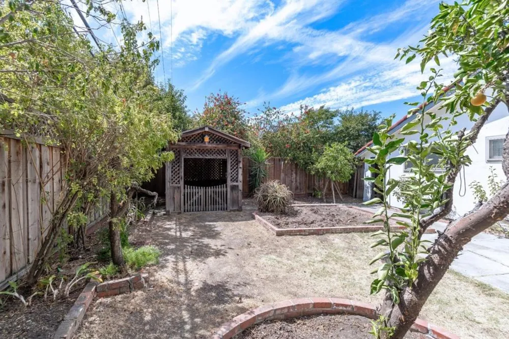 3370 Suncrest Avenue San Jose, CA 95132