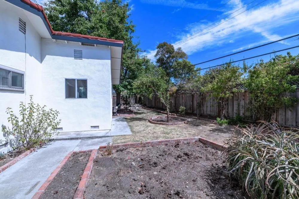 3370 Suncrest Avenue San Jose, CA 95132