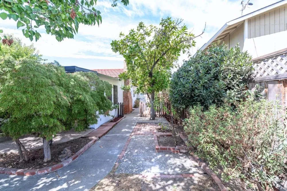 3370 Suncrest Avenue San Jose, CA 95132