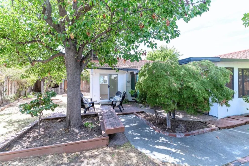 3370 Suncrest Avenue San Jose, CA 95132