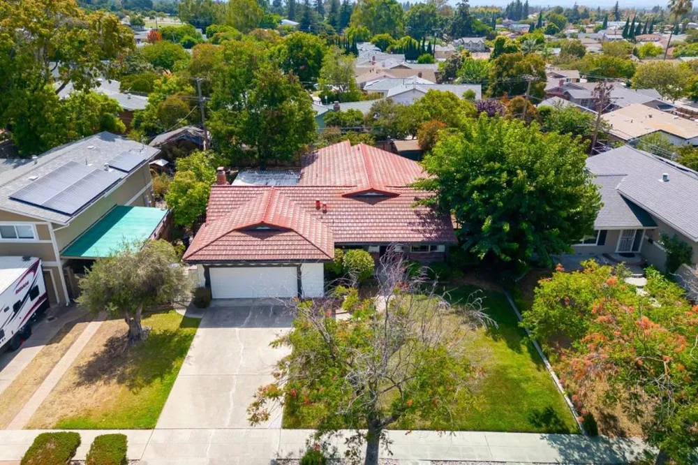 3370 Suncrest Avenue San Jose, CA 95132