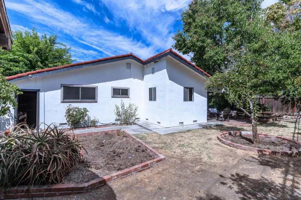 3370 Suncrest Avenue San Jose, CA 95132