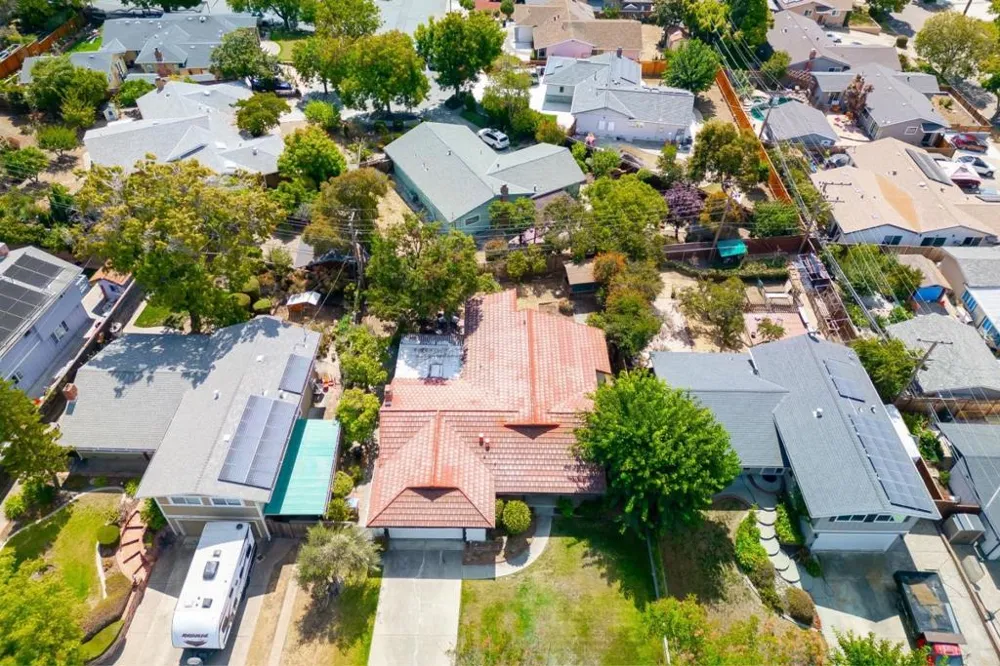 3370 Suncrest Avenue San Jose, CA 95132