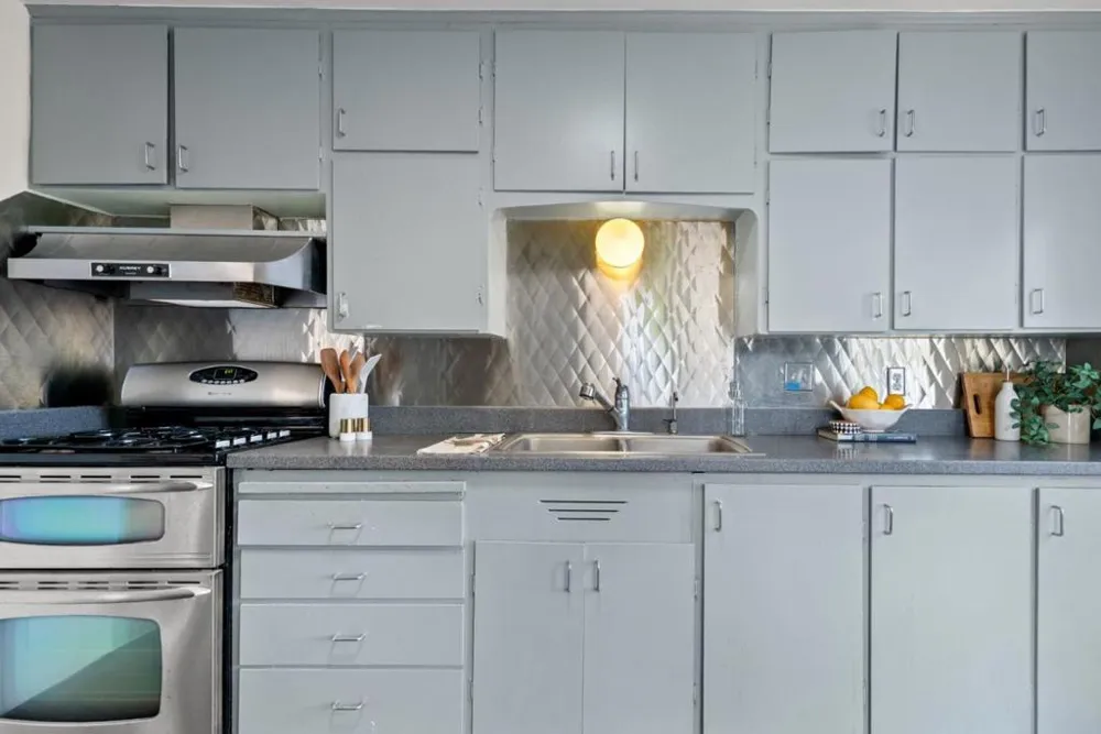 4855 Crystal Street Capitola, CA 95010